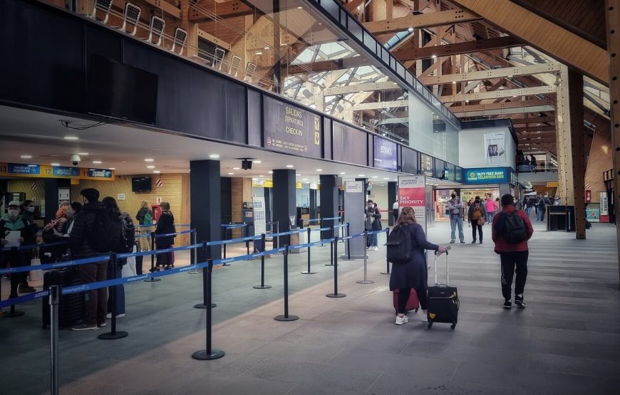 FIN DEL MUNDO – Traslados aeropuerto + Navegación Canal Beagle