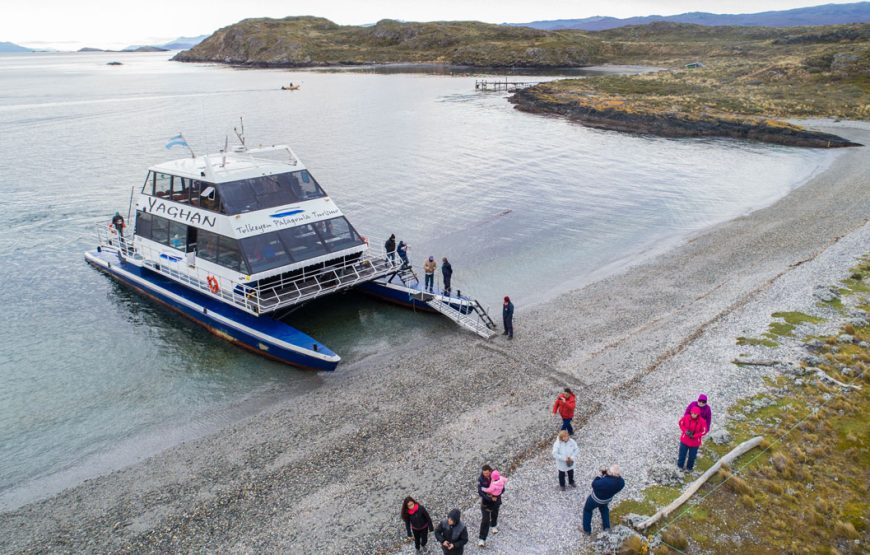 FIN DEL MUNDO – Traslados aeropuerto + Navegación Canal Beagle