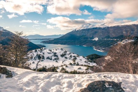 Lago Escondido y Centro Invernal